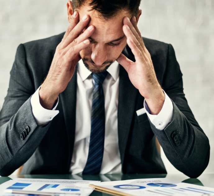 Emprendedores frustrados por trámites burocráticos.