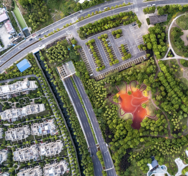 Proyecto inmobiliario eco-friendly cumpliendo normativas ambientales de Quintana Roo