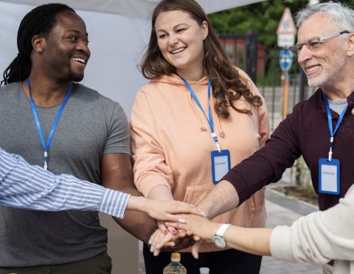 Reunión de organizaciones civiles por el derecho a la vivienda tras el terremoto.
